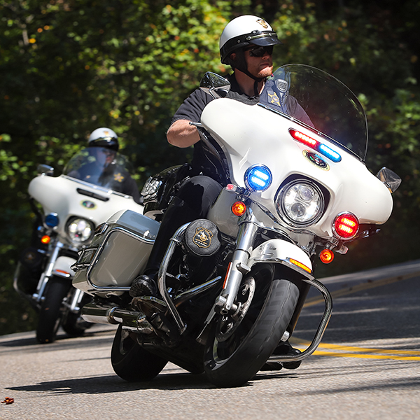 Seer S2102 White and Black Low Trim Carbon Fiber Police Motorcycle Helmet
